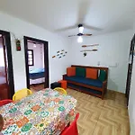 Apartamento com 2 quartos, piscina e churrasqueira, próximo à Praia do Itaguá