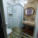 Apartamento com 2 quartos, piscina e churrasqueira, próximo à Praia do Itaguá
